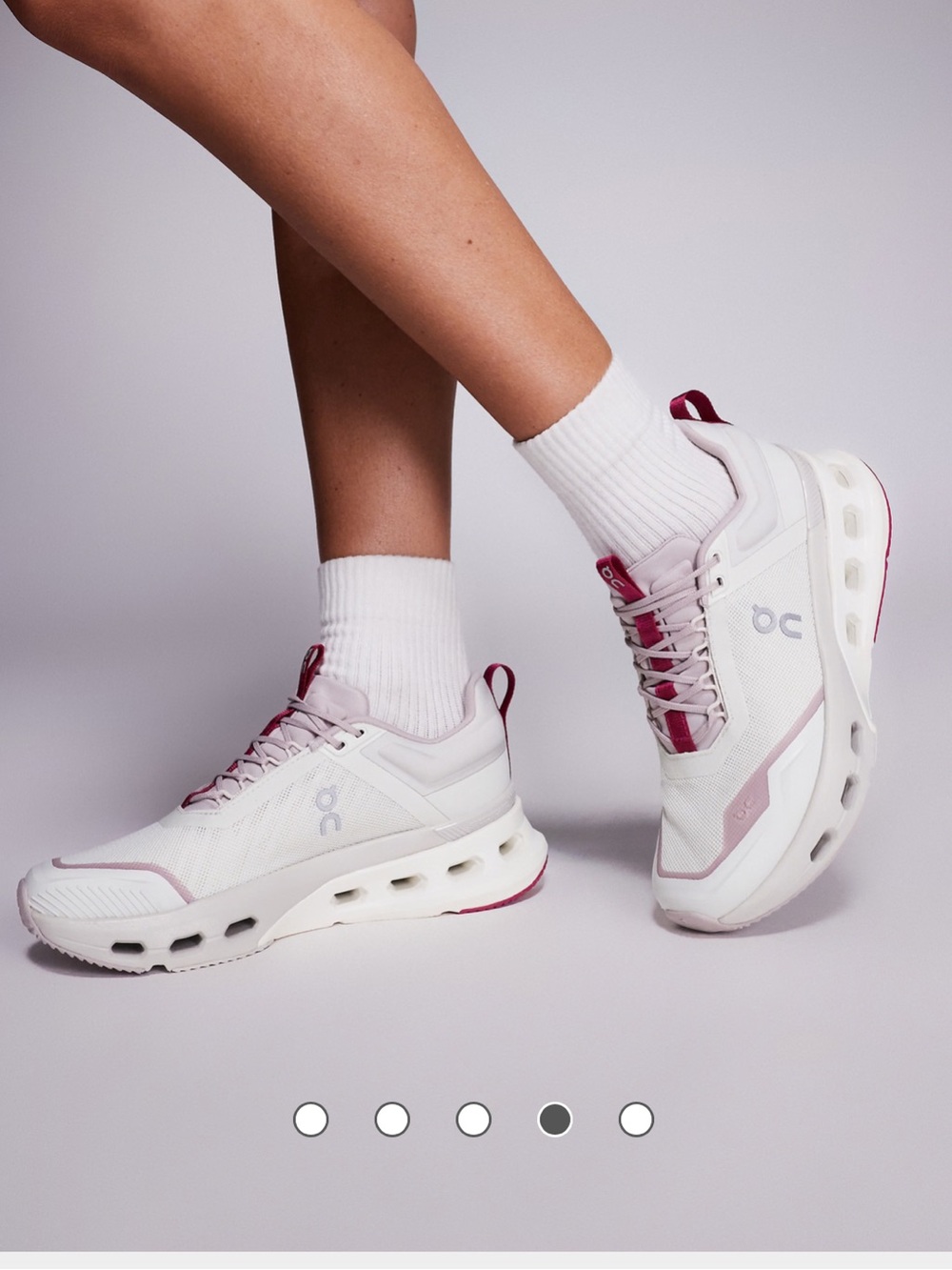 On Running cloudnova X Ice | Fade
Women size 7 gently used